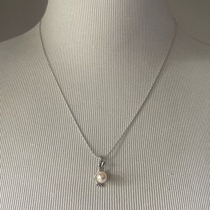 Bonton Pearl Necklace
